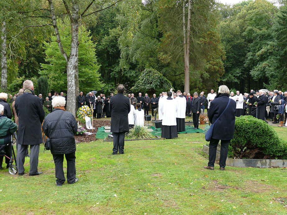 Pontifikalrequiem und Beisetzung von Weihbischof em. Johannes Kapp (Foto: Karl-Franz Thiede)